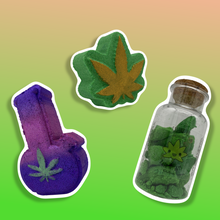 Load image into Gallery viewer, &quot;Stoner Box&quot; Bath Bomb Set